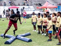 Karlos Williams Sr.  MORE STUFF - teamreaper